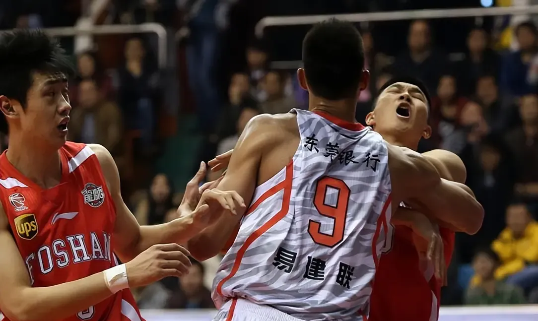 江苏队紧咬广东队，一球之差败北