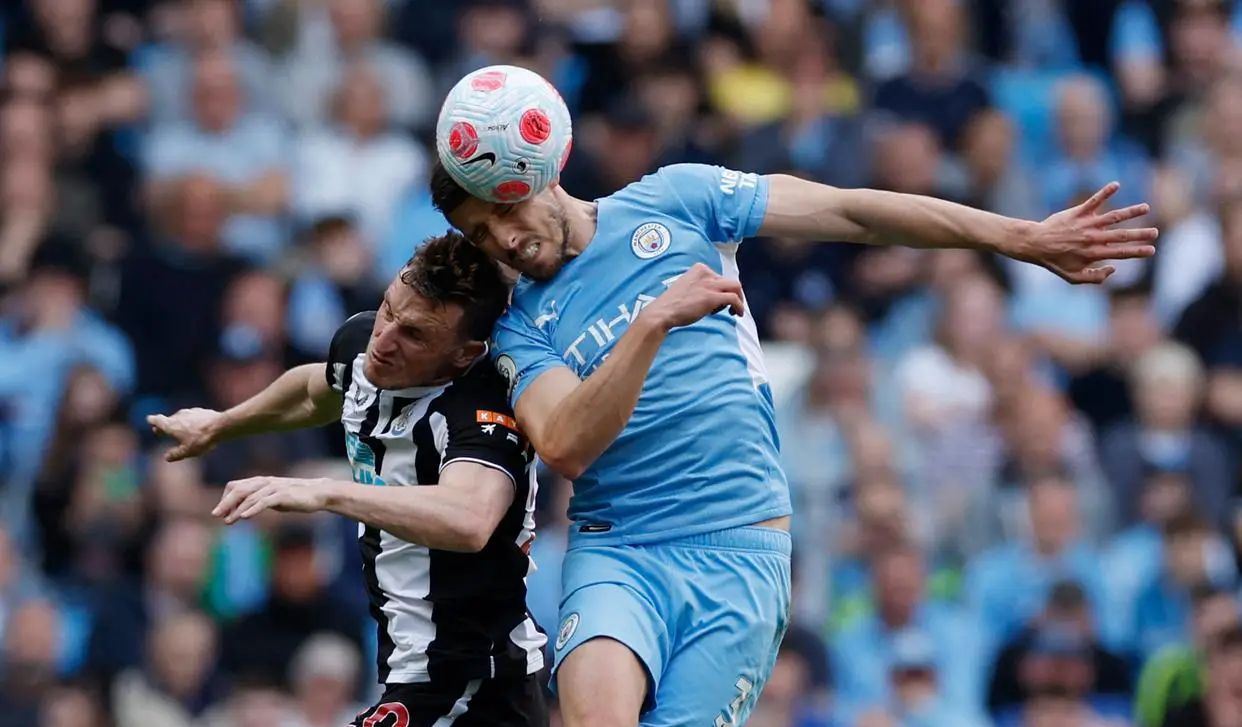 曼城轻取希腊，格纳布里统治全场