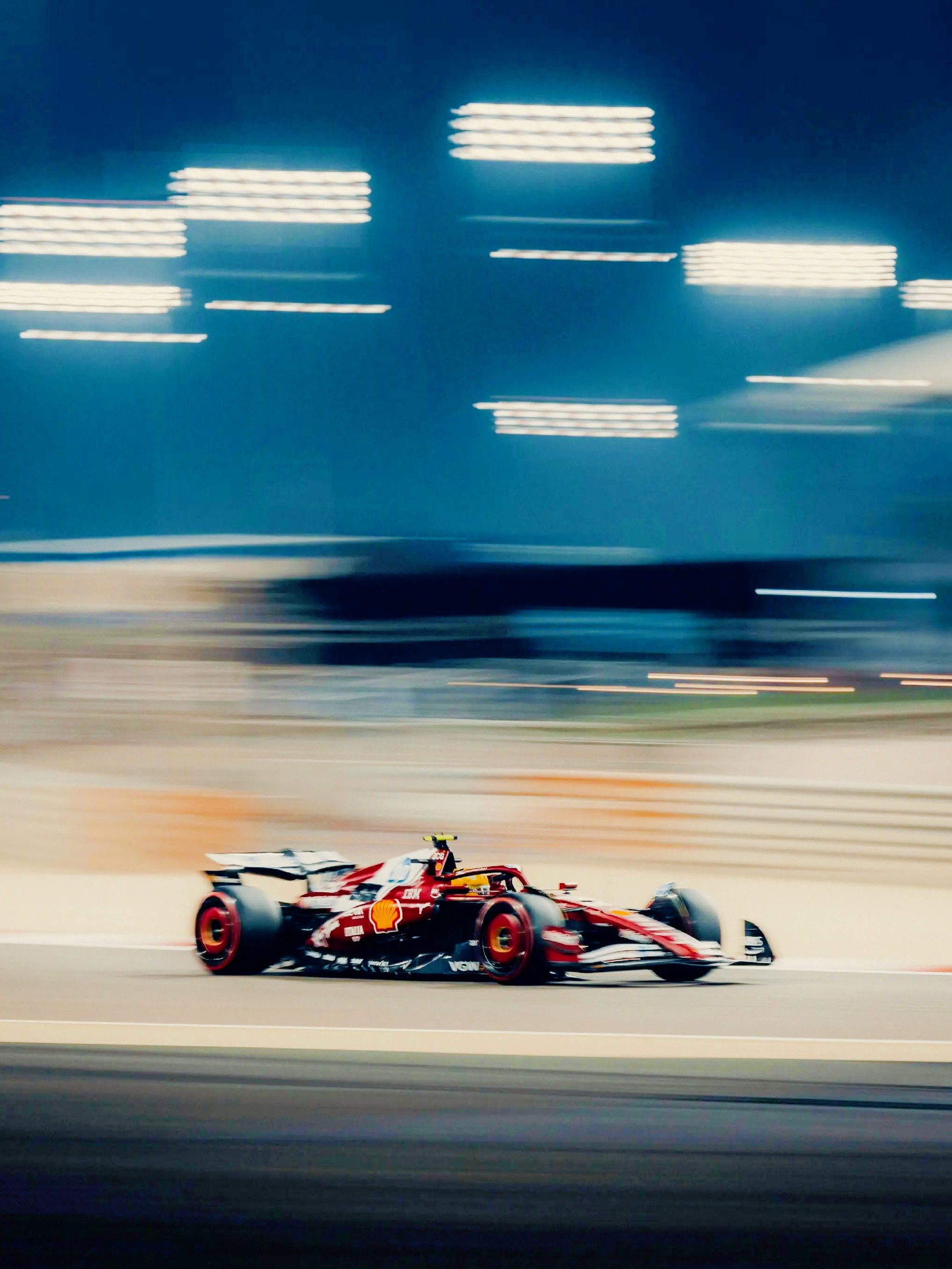 梅赛德斯绝杀法拉利，拉塞尔关键制胜