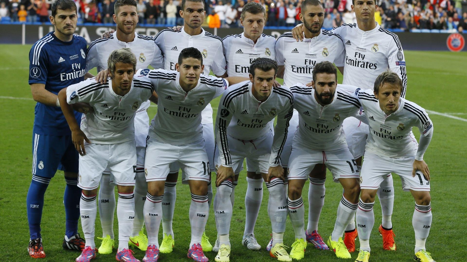 联合杯绝杀法网，德约科维奇如何用一场表演赛惊艳四座，重写网球叙事