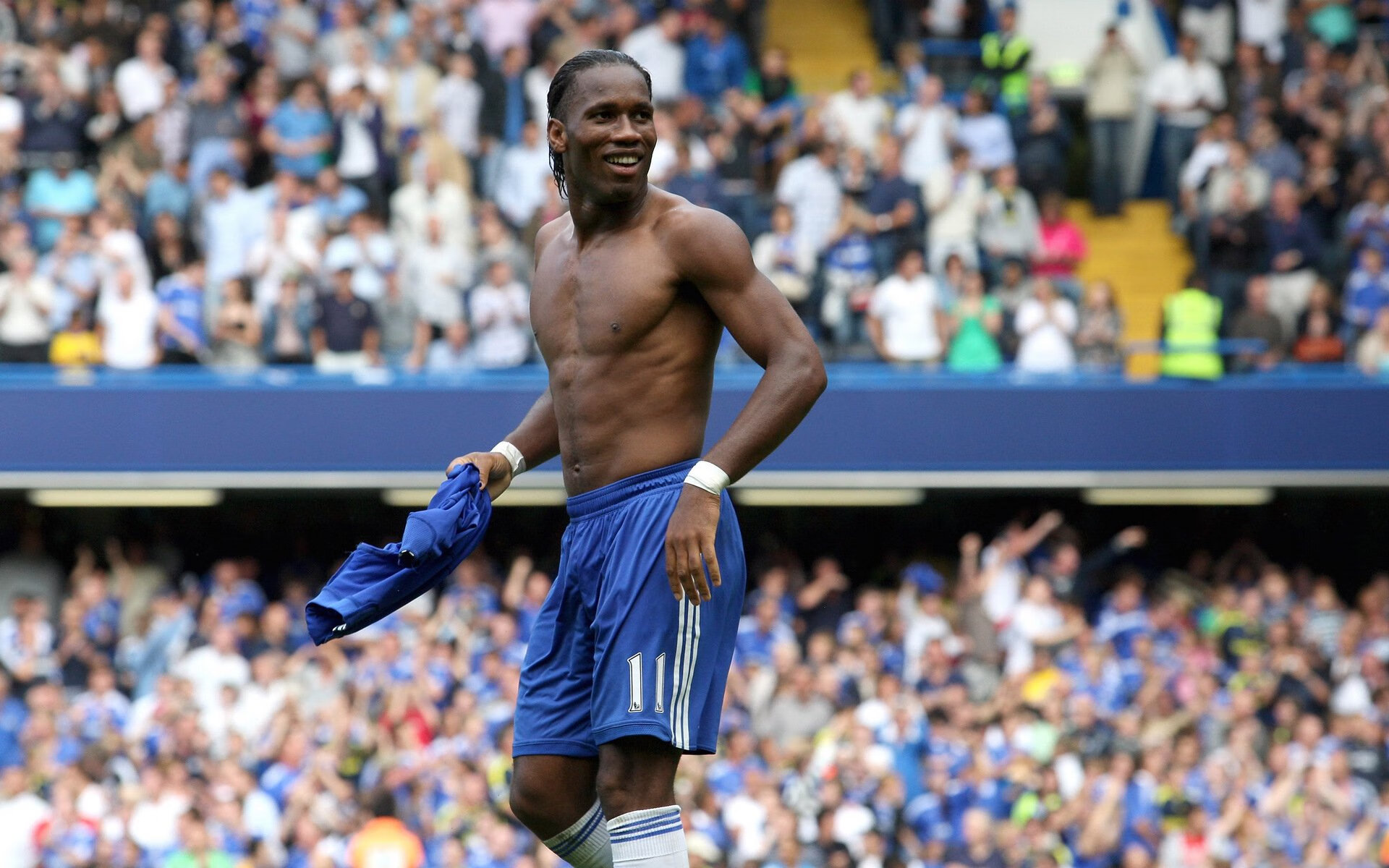 绿茵场与球台的交响，葡萄牙鏖战德国，梁靖崑统治全场的双重奏